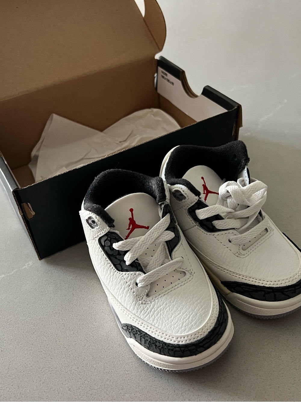 Jordan Kids White Black Sneakers with Red Jumpman